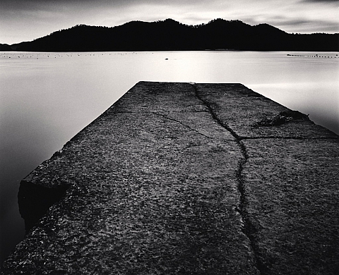La Box Galerie présente l'exposition « Extrême-Orient » consacrée aux photographies récentes de Michael Kenna La Box Galerie présente l'exposition « Extrême-Orient » consacrée aux photographies récentes de Michael Kenna