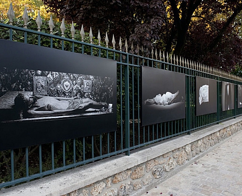 La série « Sideways » de Benoit Pelletier est présentée au parc de ville de Rungis