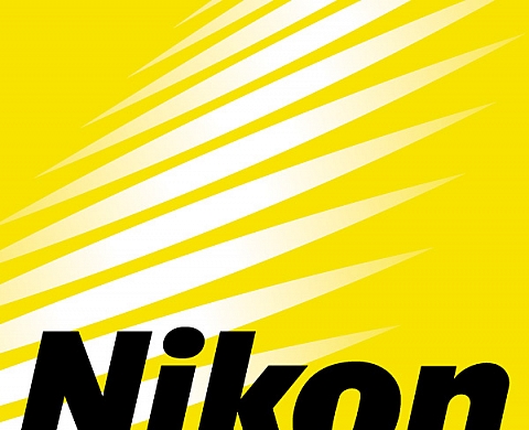 Nikon intente en procès Sakar le concepteur d'un appareil photo Polaroid