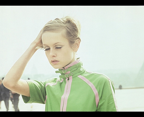 Gilles Caron et Claire Chevrier exposés au musée de la photographie de Charleroi, Bruxelles