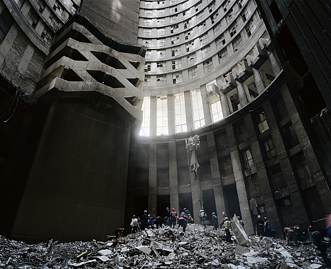 Le Bal présente « Ponte City » : autopsie d'un rêve architectural en Afrique du Sud (1975-2013) » de Mikhael Subotzky & Patrick Waterhouse Le Bal présente « Ponte City » : autopsie d'un rêve architectural en Afrique du Sud (1975-2013) » de Mikhael Subotzky & Patrick Waterhouse