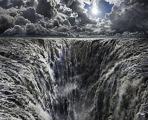 Seb Janiak  The Kingdom