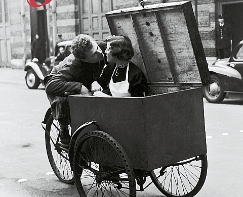 « Paris, Rendez-vous » : les photos légendaires d’une capitale amoureuse aux éditions Parigramme « Paris, Rendez-vous » : les photos légendaires d’une capitale amoureuse aux éditions Parigramme