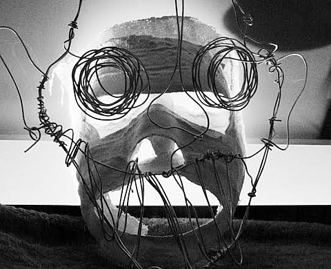 Quand la photographie s'invite au sein des monuments historiques : les masques de Tiery B. au couvent des Récollets Quand la photographie s'invite au sein des monuments historiques : les masques de Tiery B. au couvent des Récollets