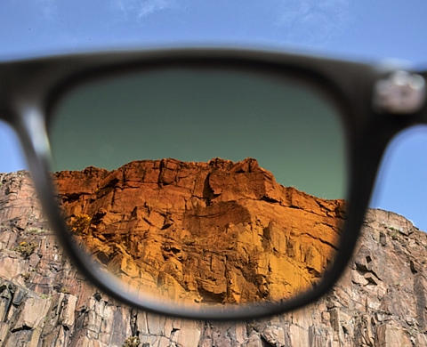 Le lancement des lunettes aux verres teintés « à la manière d'Instagram »
