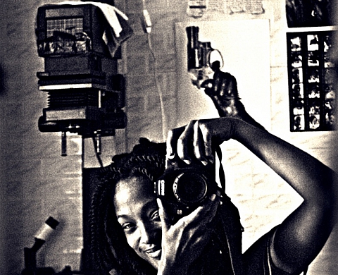 Entretien avec Laeila Adjovi à l'occasion du hors-série d'Actuphoto consacré à la photographie africaine Entretien avec Laeila Adjovi à l'occasion du hors-série d'Actuphoto consacré à la photographie africaine