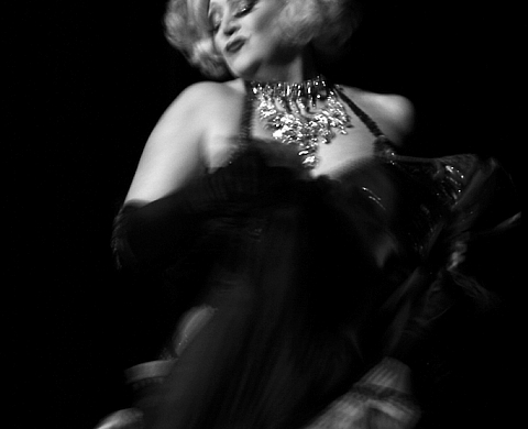 La galerie Suzanne Tarasieve présente « Cabaret New Burlesque » de Stanislas Guigui La galerie Suzanne Tarasieve présente « Cabaret New Burlesque » de Stanislas Guigui
