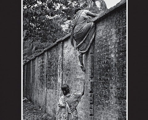 Le mur et la peur : Inde-Bangladesh, photographies de Gael Turine, collection PhotoPoche chez Actes Sud Le mur et la peur : Inde-Bangladesh, photographies de Gael Turine, collection PhotoPoche chez Actes Sud