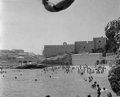 Exposition photographique de Marc Riboud, « Premiers déclics » Exposition photographique de Marc Riboud, « Premiers déclics »