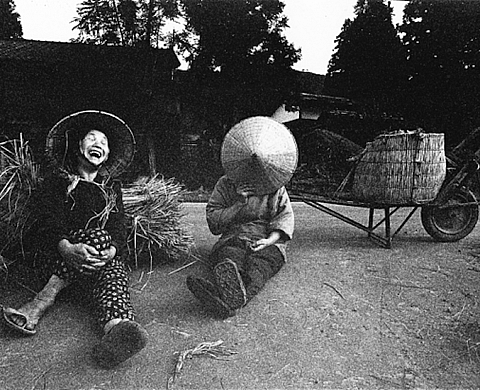 Nouvelle exposition de Shōkō Hashimoto à la Galerie Mind's Eye : Japon rural, années 70 Nouvelle exposition de Shōkō Hashimoto à la Galerie Mind's Eye : Japon rural, années 70