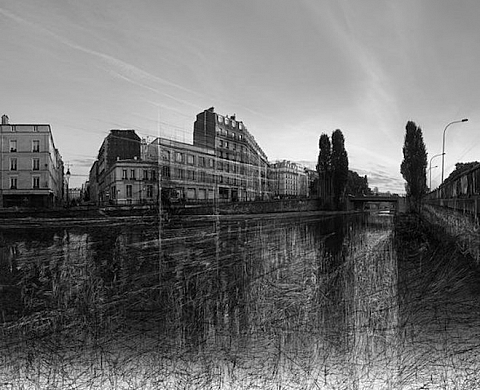 Bertrand Flachot, juste au dessous de la ligne de flottaison à la galerie Felli