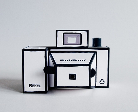 Imprimez, découpez, collez, photographiez!