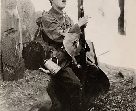 Chaplin, entre guerres et paix 