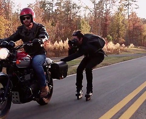 Matthew Jones : la photo de biker sur rollers