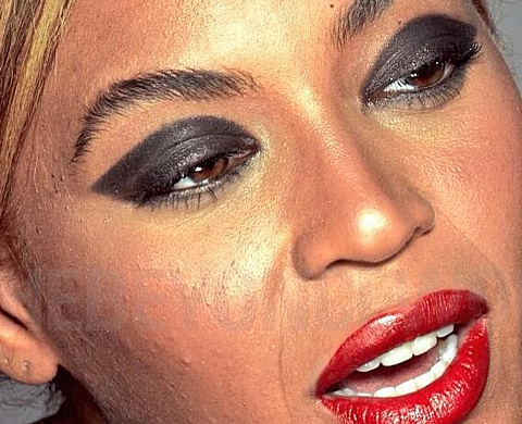Beyonce souhaite un joyeux non-anniversaire à Photoshop