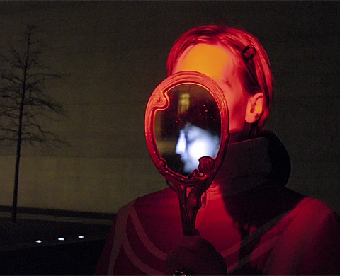 Exposition : The Poems- how to disappear completely de Boris Eldagsen