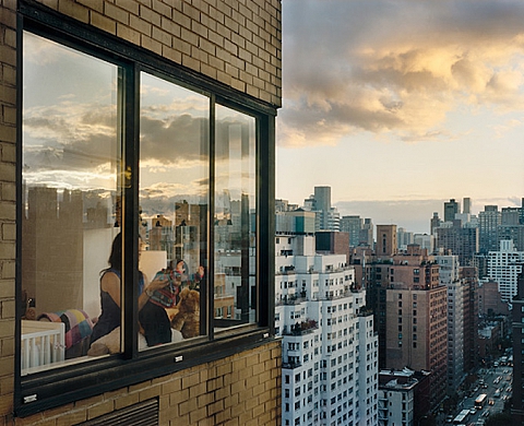 Exposition : « Out my Window & Vis à Vis » de Gail Albert Halaban 