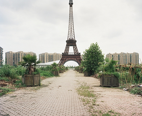 Exposition : « Abroad Is Too Far » de Katherine Longly