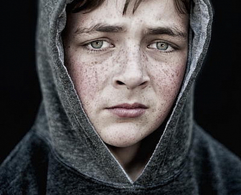 Le Head On photo festival d'Australie remet le trophée du meilleur portrait