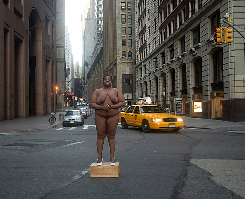 L'hommage osé de Nona Faustine aux victimes de l'esclavage