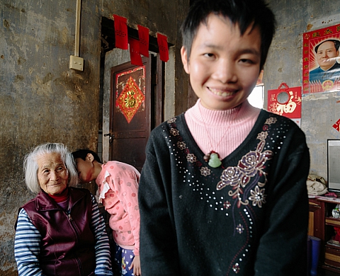 “At home with mental Illness” : le plaidoyer d’un photographe chinois pour sortir de l’ombre les handicapés mentaux “At home with mental Illness” : le plaidoyer d’un photographe chinois pour sortir de l’ombre les handicapés mentaux