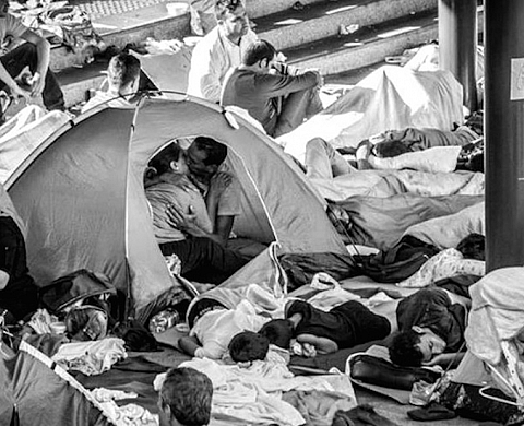 La Hongrie ferme ses frontières, mais l'amour reste...