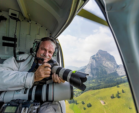 Yann Arthus-Bertrand : « Mes images portent un message et doivent donc être accessibles » Yann Arthus-Bertrand : « Mes images portent un message et doivent donc être accessibles »