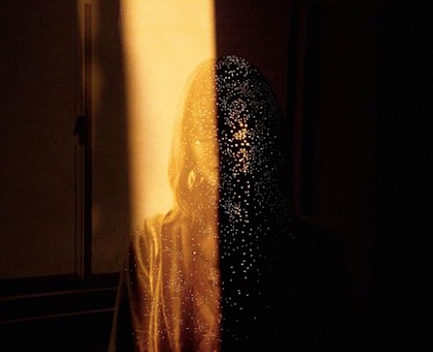 Exposition : « Petits drames, ou le bonheur invisible » Exposition : « Petits drames, ou le bonheur invisible »
