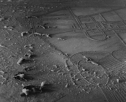 Exposition : « Dust, histoires de poussière d'après Man Ray et Marcel Duchamp »