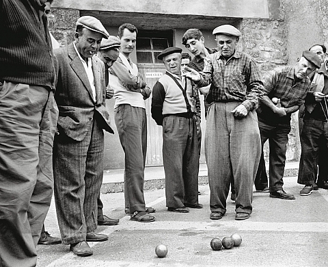 « Pétanque et jeu provençal » : la nostalgie de Hans Silvester « Pétanque et jeu provençal » : la nostalgie de Hans Silvester