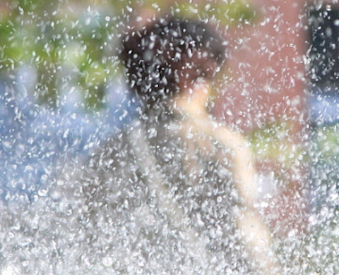 Exposition : « Miroirs aux silhouettes » et « Pointillisme » de Agnès Leclercq