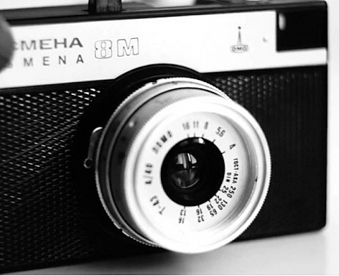 Une chaîne YouTube raconte l'histoire de vieux appareils photo