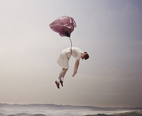Exposition des photographies poétiques et oniriques de Maia Flore 
