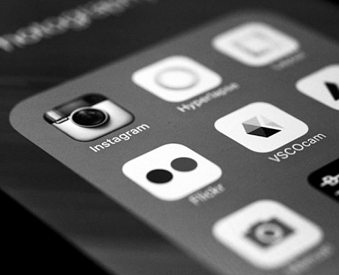 Instragram se lance dans le noir et blanc