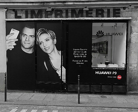 Huawei gagne encore du terrain et ouvre une galerie à Paris