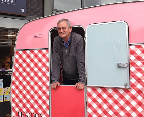 Martin Parr : « Je photographie aussi bien la haute cuisine que la malbouffe »