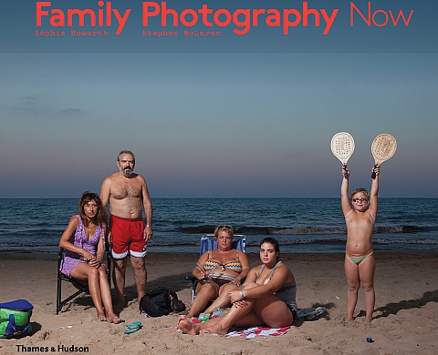 Family photography now : joyeuse, bizarre, poignante ?  Family photography now : joyeuse, bizarre, poignante ?
