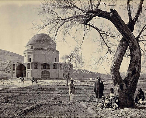 Exposition : John Burke et Simon Norfolk au Carré d'Art