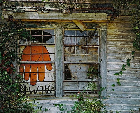 Décès de William Christenberry, un pionnier de la photographie couleur