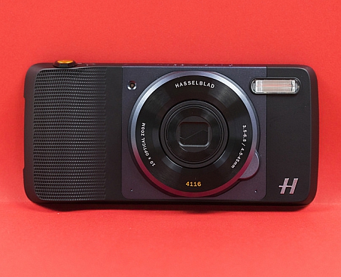 Le Hasselblad True Zoom, l'alliance d'un appareil photo et d'un smartphone