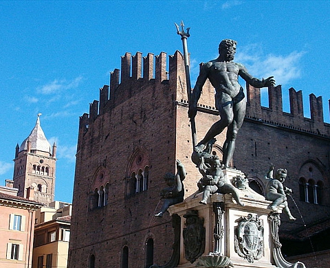 Facebook censure la photo d'une statue pour nudité 