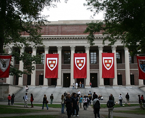 Intéressé par un cours photo d'Harvard à domicile ?