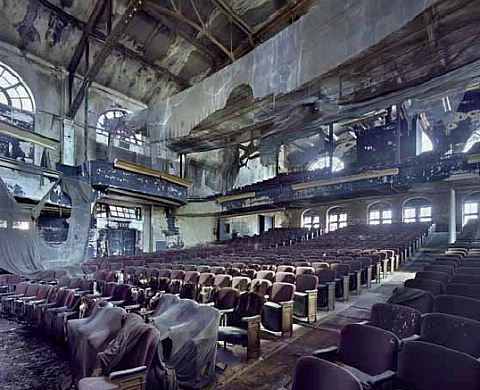 Yves Marchand - Romain Meffre - Movie Theaters