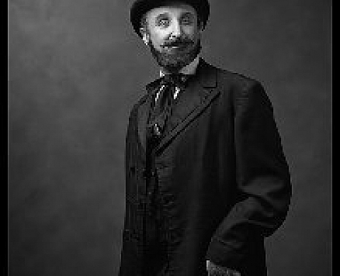 Rafael Goldchain I am my Family