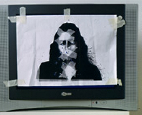 Khen Shish ORNEMENTS ET PLIS photo, vidéo, dessins et autres éléments.