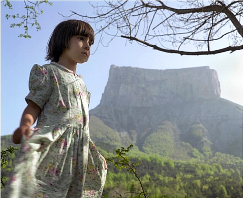 Daniel Challe - Baby Box